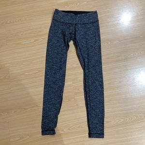 Lululemon size 6